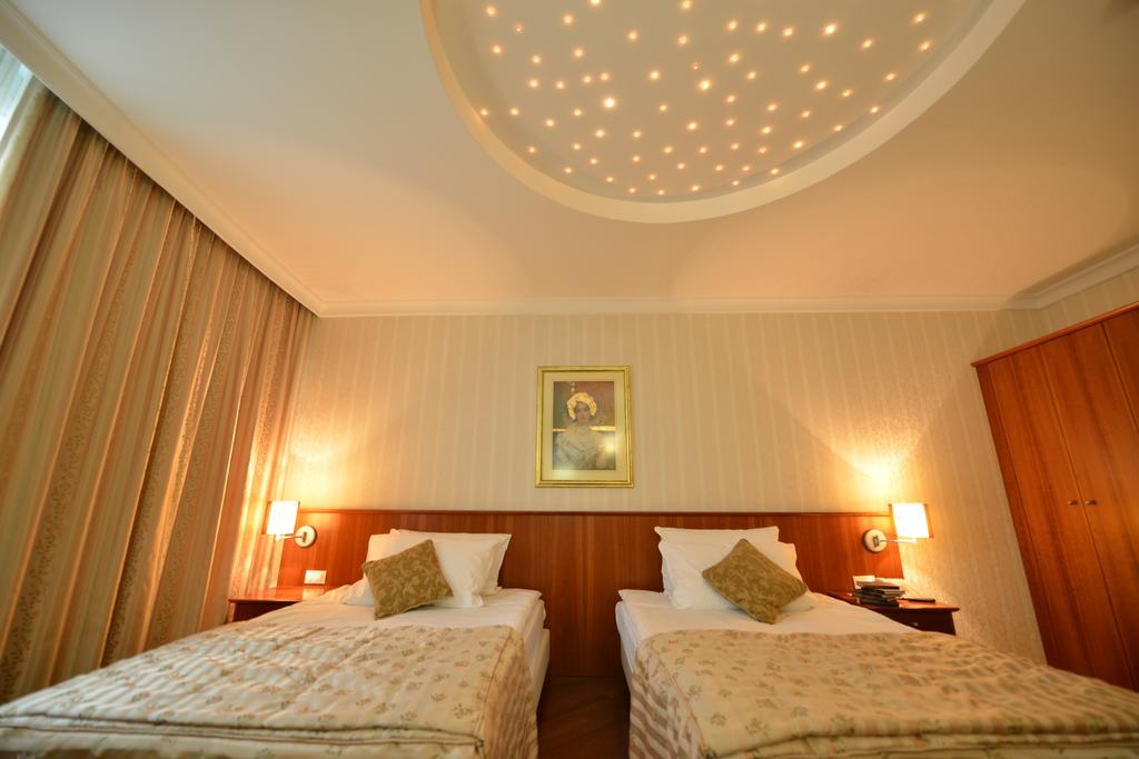 Hotel Karpos Skopje Luaran gambar