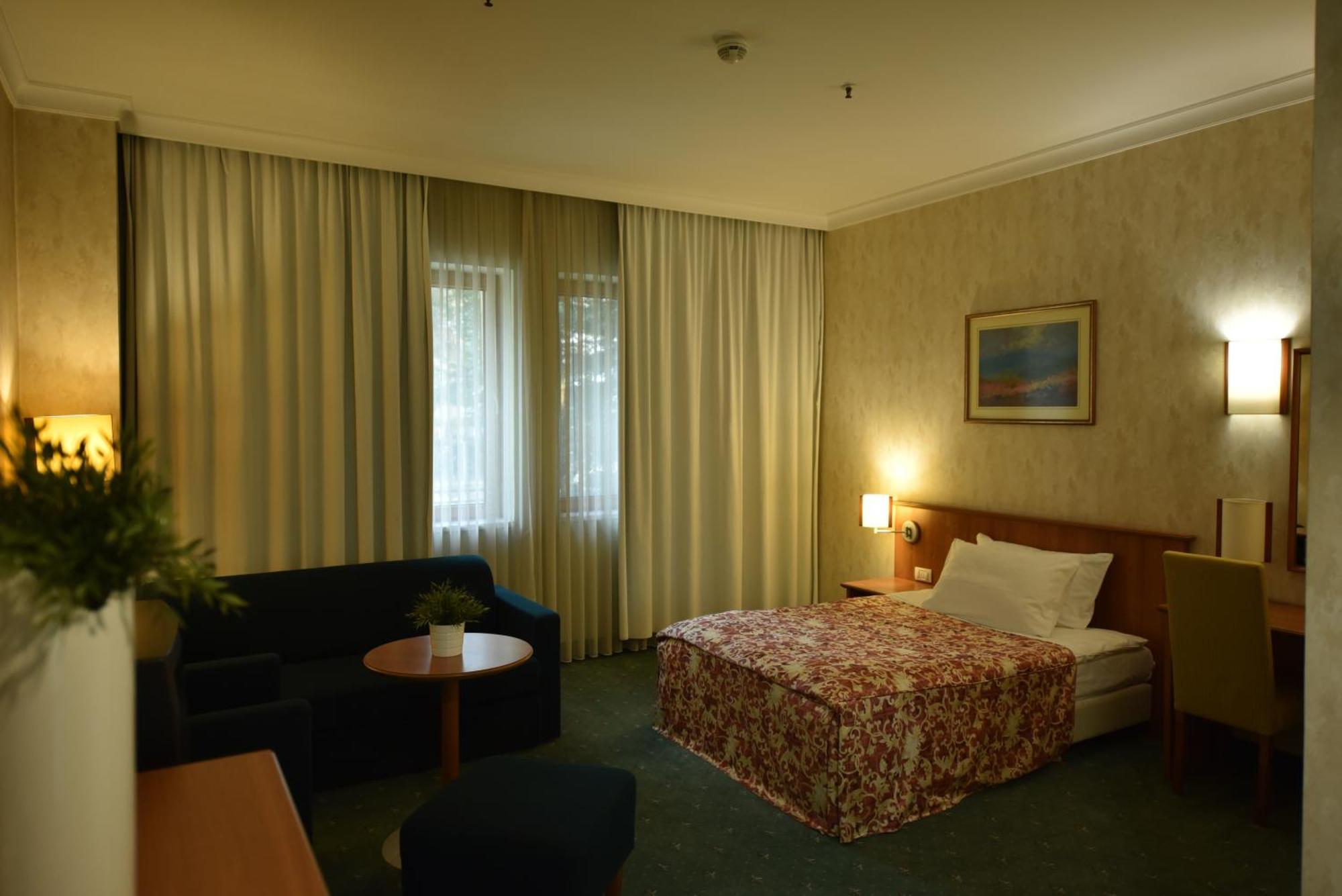 Hotel Karpos Skopje Bilik gambar