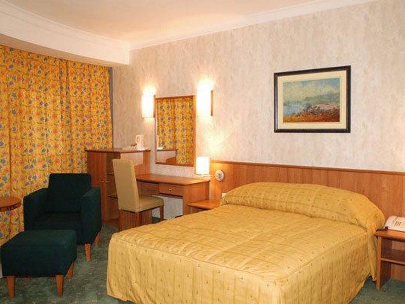 Hotel Karpos Skopje Luaran gambar