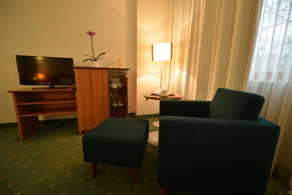 Hotel Karpos Skopje Bilik gambar